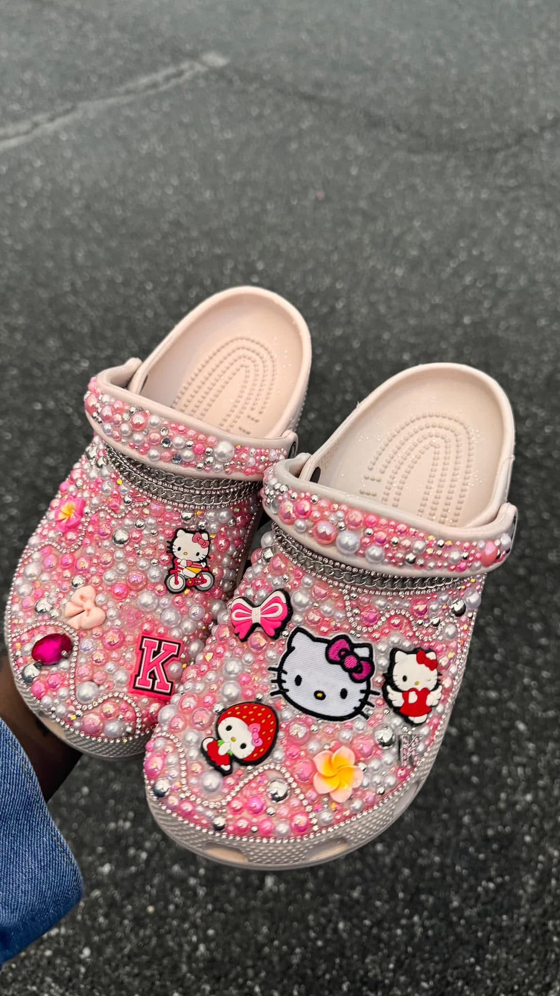 Hello Kitty Crocs