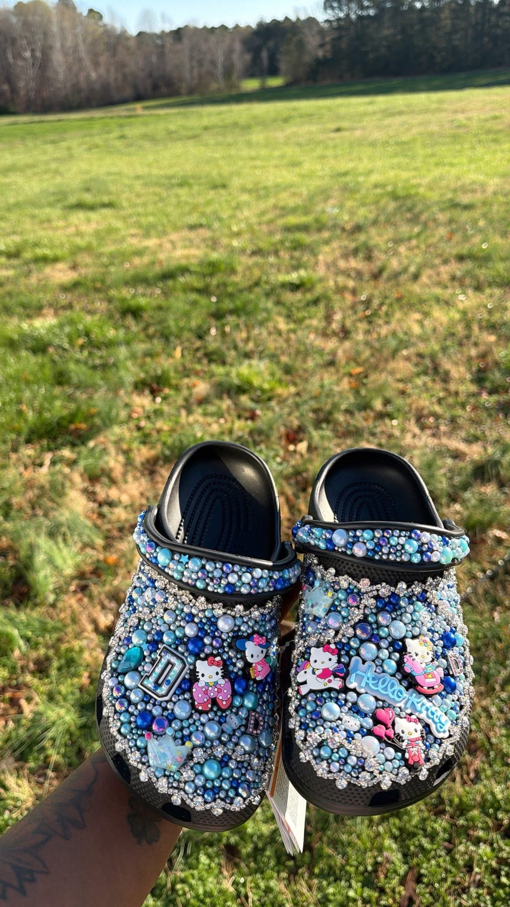 Hello Kitty Crocs